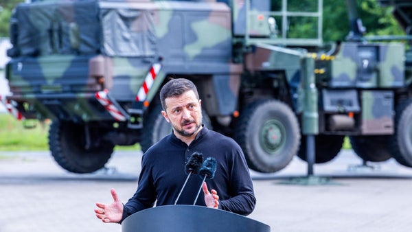 Zelenski anuncia acuerdos de seguridad con EEUU y Japón en la cumbre del G7