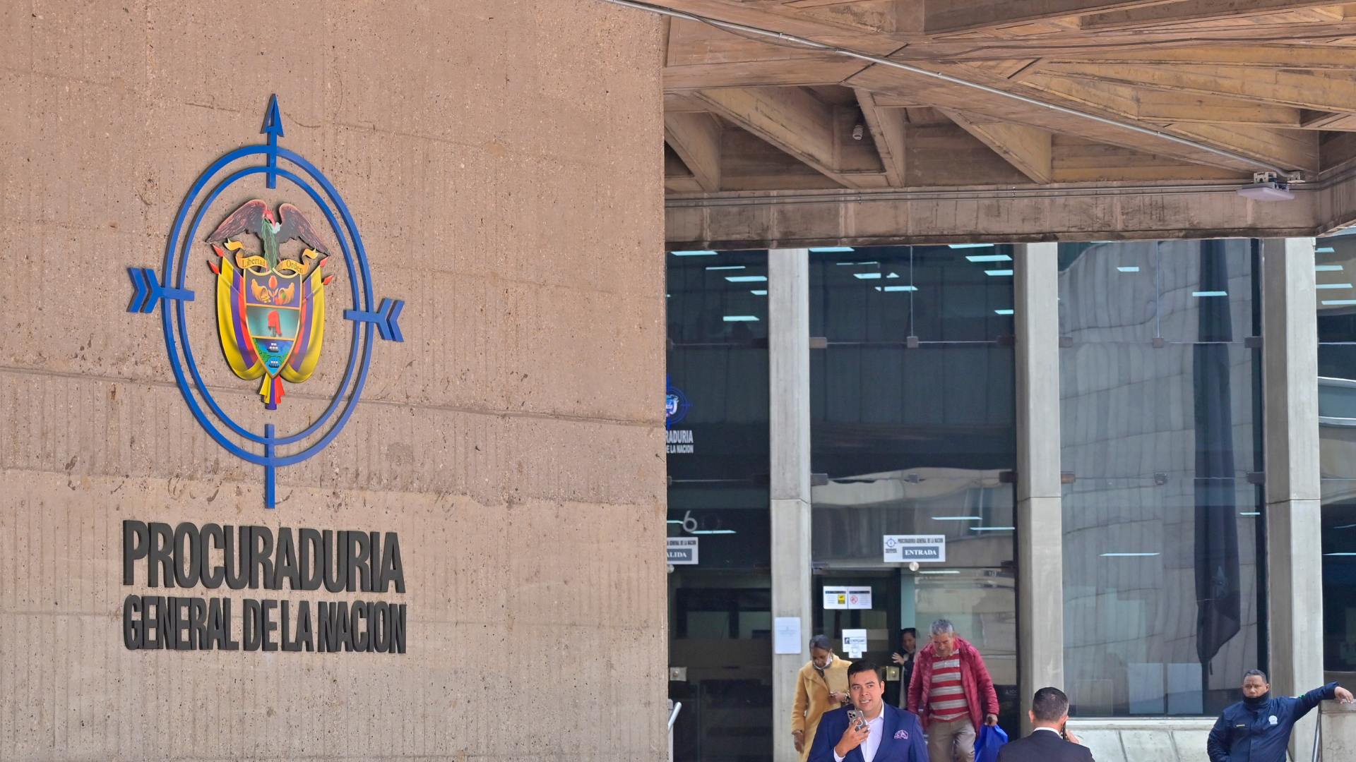 Procuraduria General de la Nacion 5 Procuradoría/ investigación/ fondo rotatorio/ Policía Nacional/ sobrecostos/ Revista Alternativa / Noticias Caracol / RCN / WRadio / Caracol Radio / Redmas / lafm / Revista Semana / Infobae