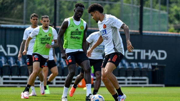 Colombia pasa a entrenamientos nocturnos y monitorea la recuperación de Lucumí Colombia pasa a entrenamientos nocturnos y monitorea la recuperación de Lucumí