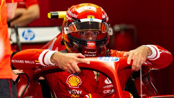 Carlos Sainz: "Cuando Red Bull y McLaren han enseñado sus cartas, estábamos a dos o tres décimas" Carlos Sainz: "Cuando Red Bull y McLaren han enseñado sus cartas, estábamos a dos o tres décimas"