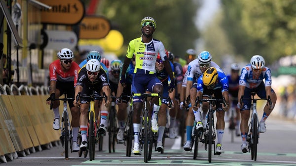 Carapaz se doctora en Turín y se convierte en el líder del Tour Carapaz se doctora en Turín y se convierte en el líder del Tour