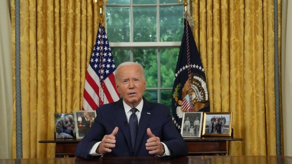 Biden y Trump llaman a la unidad nacional, mientras el FBI investiga el motivo del ataque Biden y Trump llaman a la unidad nacional, mientras el FBI investiga el motivo del ataque