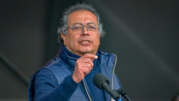 Petro defendió a MinHacienda y a representante Karen Manrique por escándalo de la UNGRD Petro defendió a MinHacienda y a representante Karen Manrique por escándalo de la UNGRD