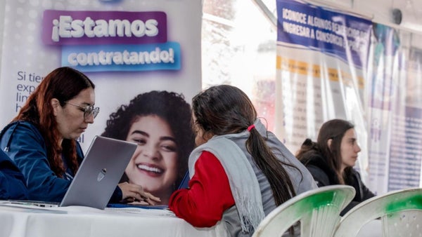 Secretaría de Desarrollo Económico de Bogotá ofrece más de 2.300 empleos, incluyendo 1.000 sin experiencia