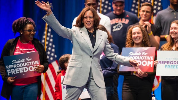 Empieza la convención demócrata donde será 'coronada' Kamala Harris