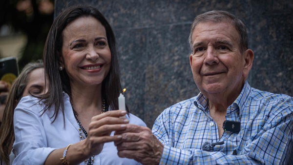 España confirma que Edmundo González va rumbo a Madrid