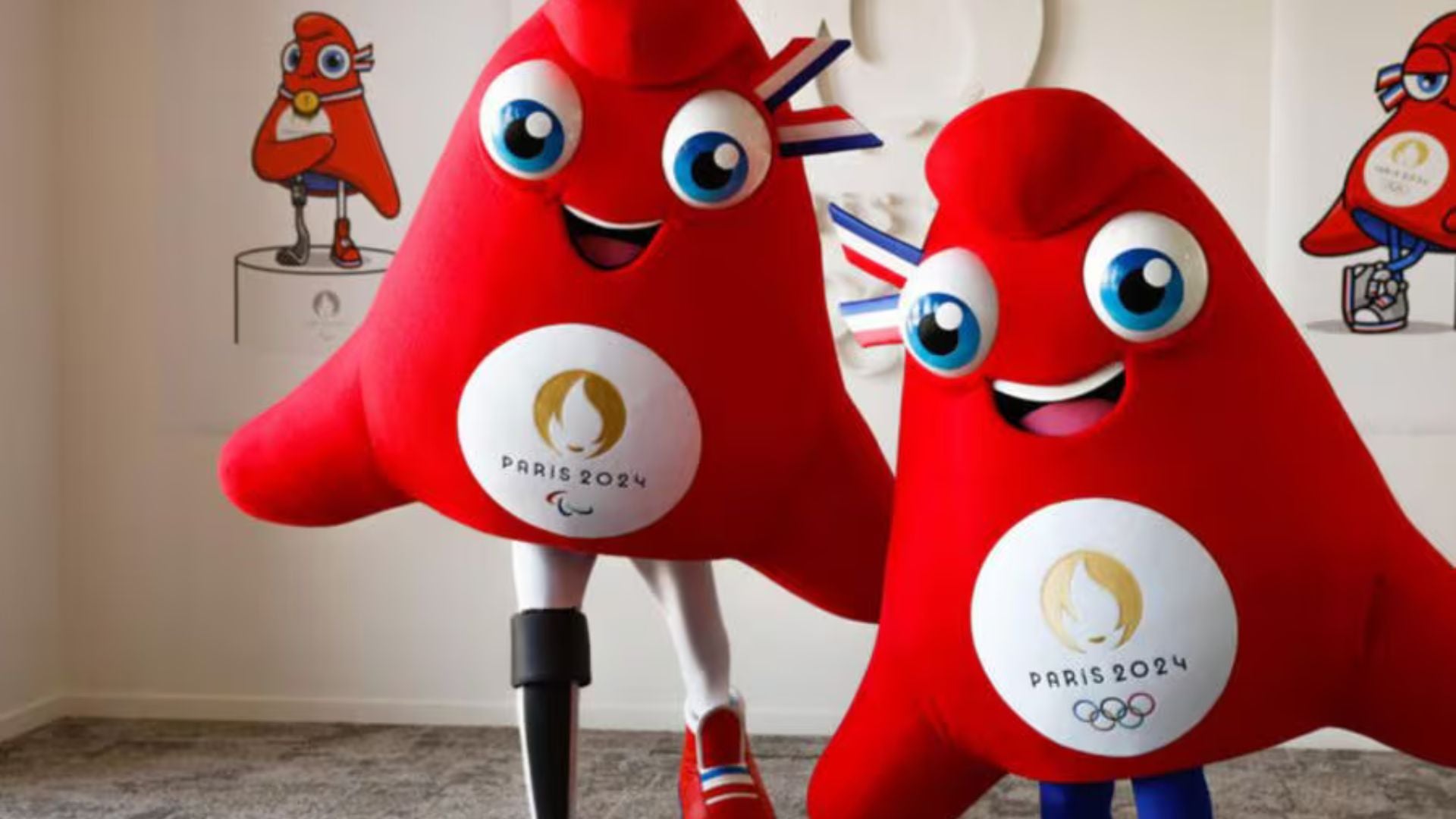 Olimpicio//Paris//Mascota//Phryge//Revista Alternativa//Inaguración