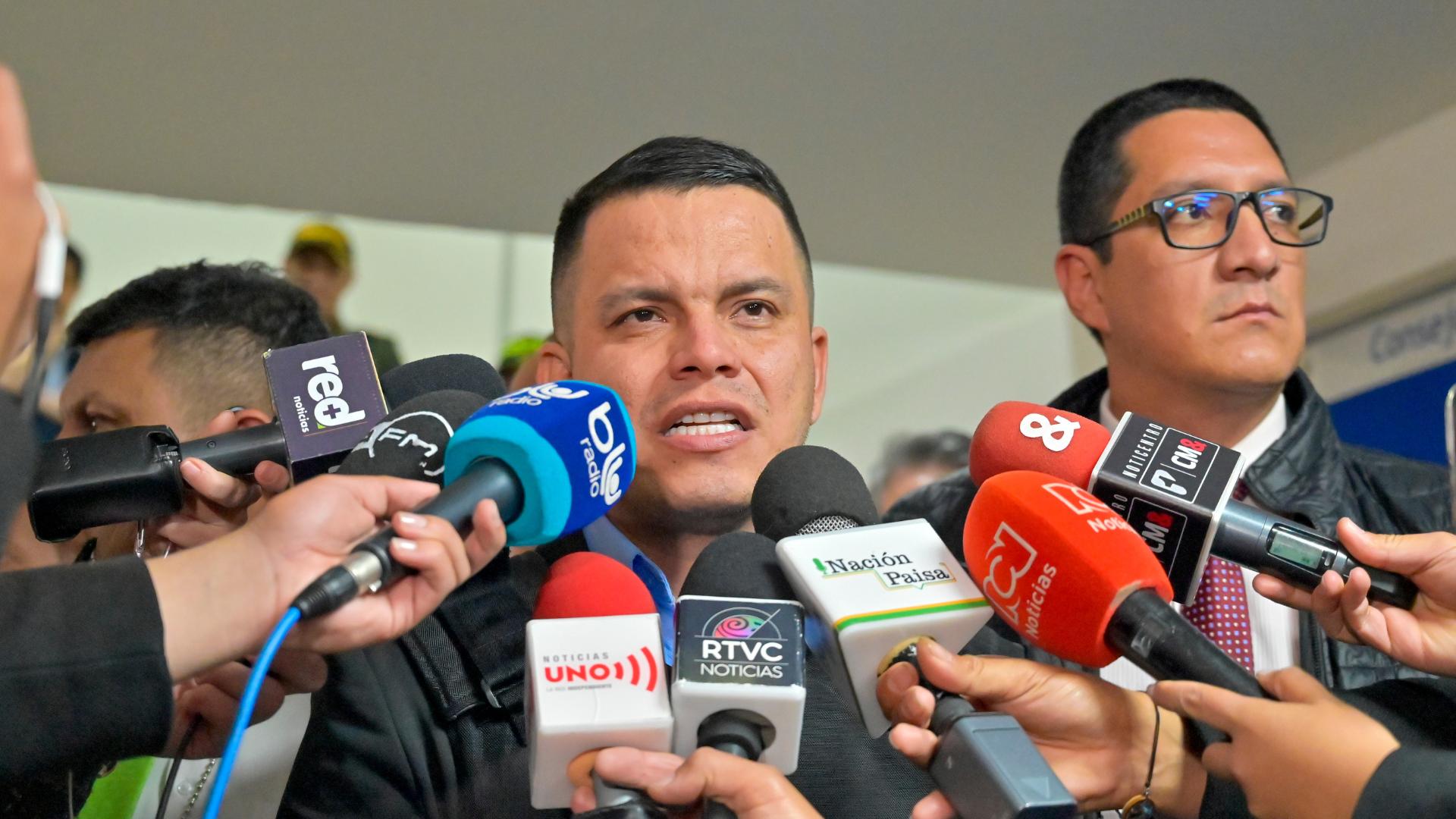 Procuraduría/investigación/Sneyder Pinilla/compra/irregular/tanques/agua/La Guajira/Revista Alternativa