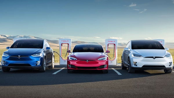 Tesla inicia revisión masiva en EE.UU.: 1.8 millones de autos a revisión