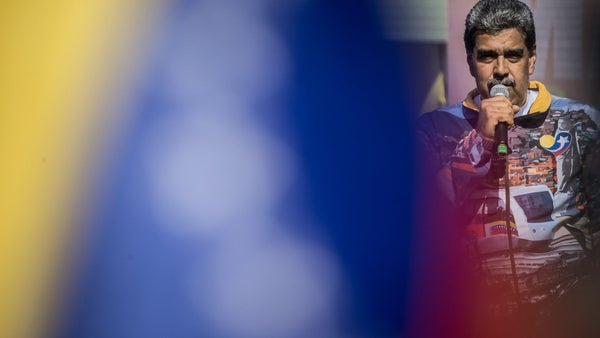 La presión internacional acorrala a Maduro