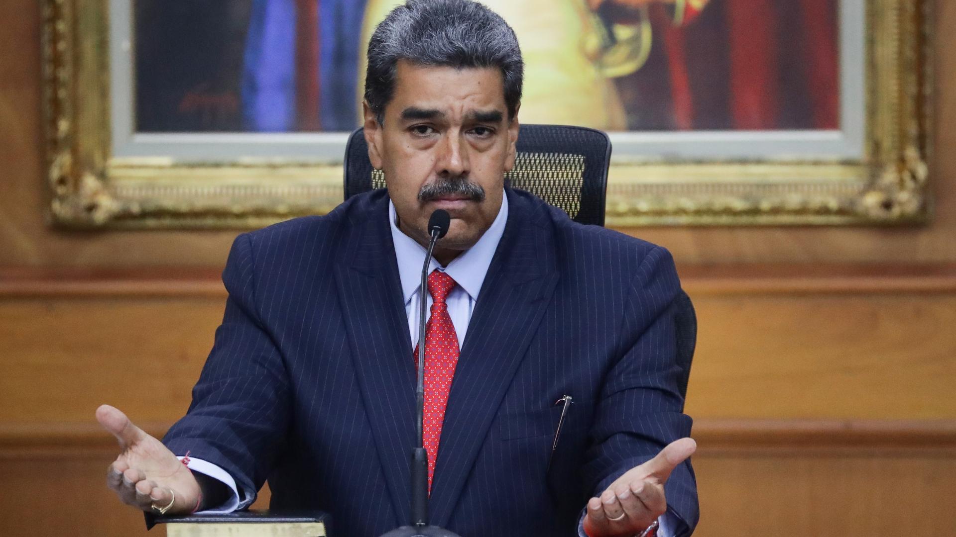 Nicolas Maduro 8 Venezuela / Francia / Italia / Países Bajos /