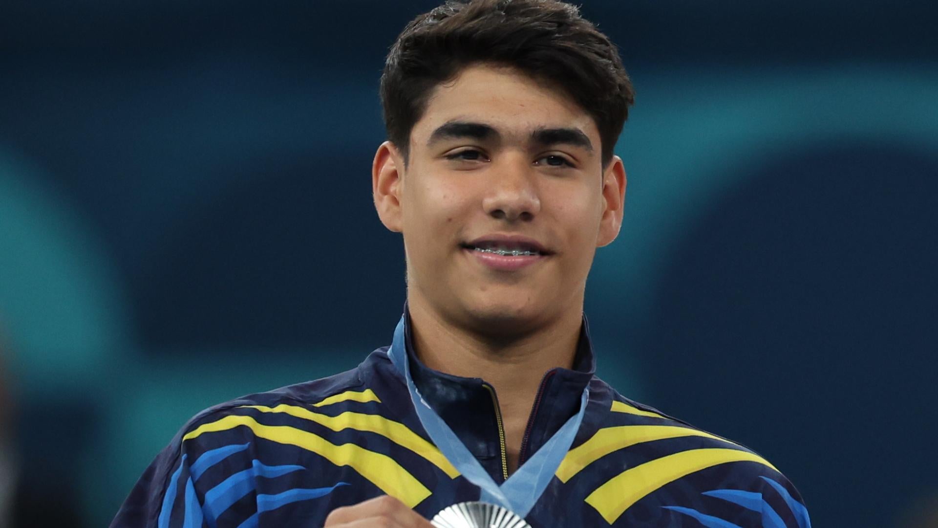 Angel Barajas - medalla de plata-Juegos Olimpicos de Paris 20243 Angel Barajas/ Juegos Olimpicos de Paris/ Comite Olimpico Colombiano/ medalla de plata/ Colombia/ Revista Alternativa/Artistic Gymnastics