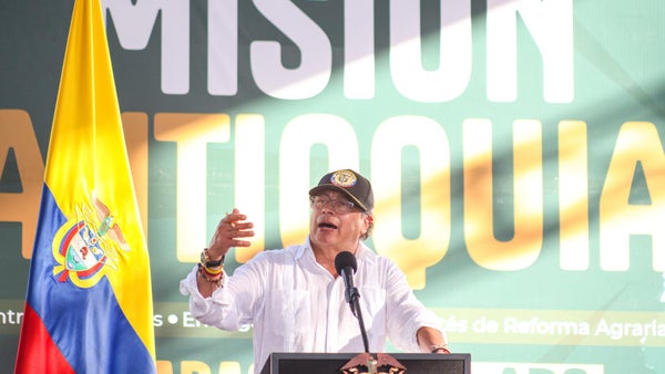 ¿Qué es la inversión forzosa que propone el presidente Petro para reactivar la economía del país? ¿Qué es la inversión forzosa que propone el presidente Petro para reactivar la economía del país?