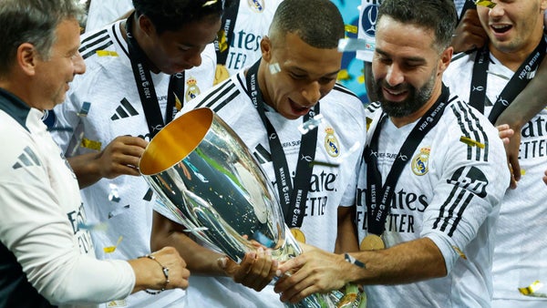 El Real Madrid firma su sexta Supercopa, Mbappé un debut soñado