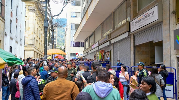 ¿Quién va a fabricar los pasaportes? ¿Quién va a fabricar los pasaportes?