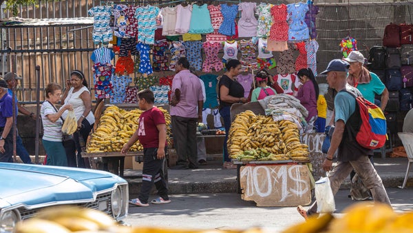 Nicolás Maduro asegura que Venezuela registrará en 2024 "la inflación más baja en décadas"