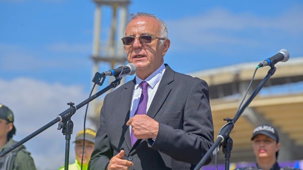 Mindefensa dice que atentado en Arauca es la respuesta "clara" del ELN a la paz