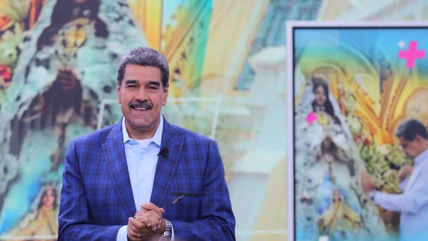 Maduro dice respetar la decisión de González Urrutia de salir de Venezuela a España Maduro dice respetar la decisión de González Urrutia de salir de Venezuela a España