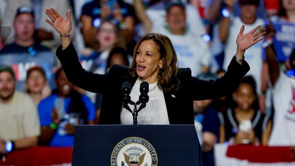 Kamala Harris reconoció victoria de Trump y lo felicitó