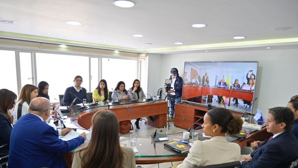 La UNAD lanza innovador consultorio jurídico híbrido La UNAD lanza innovador consultorio jurídico híbrido