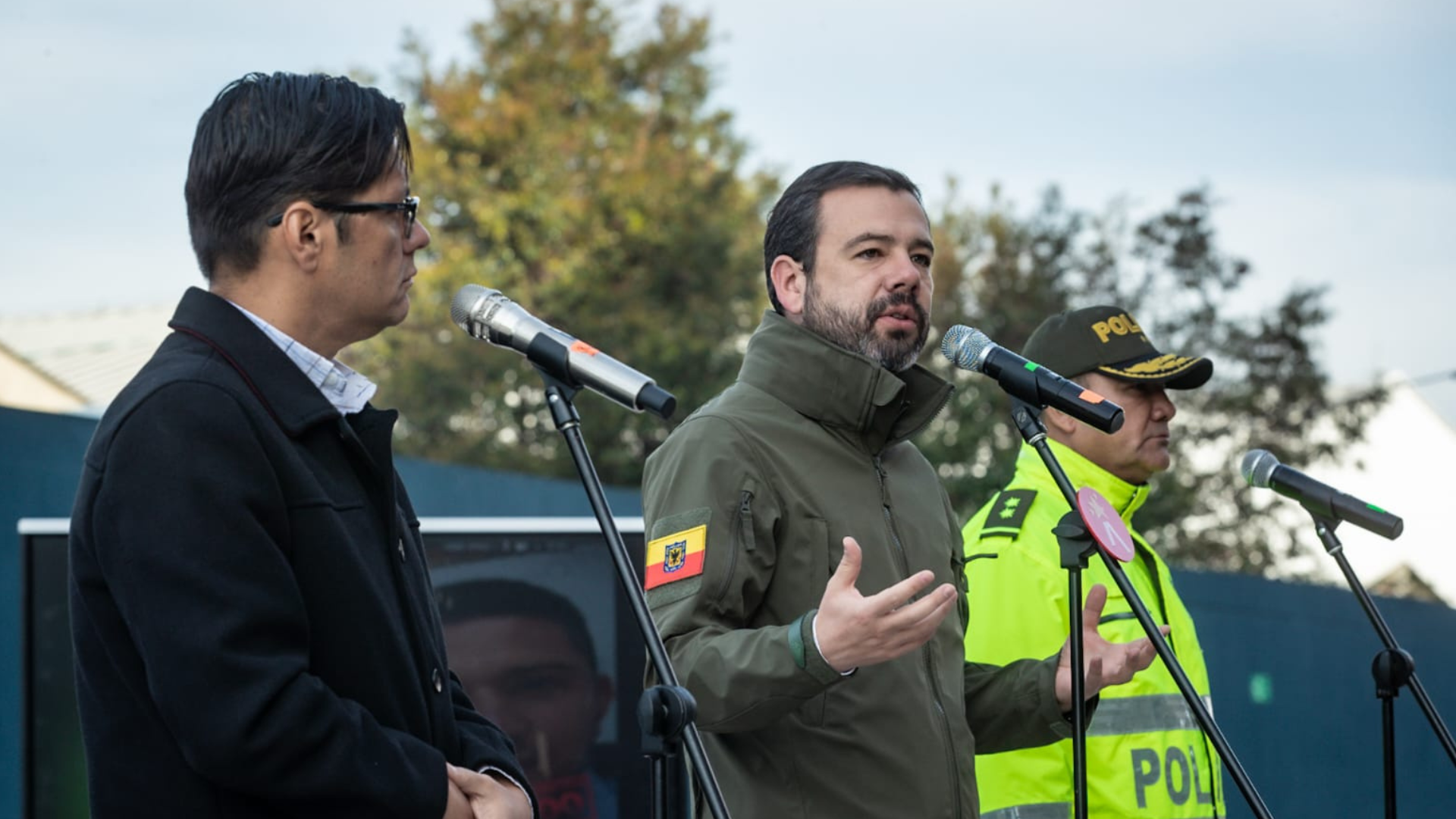 Diseño sin título.zip - 34 Alcalde//Bogota//Carlos Fernando Galán//agua//racionamiento//Desabastecimiento//Exploracion//subterranea//Revista Semana//Revista Alternativa