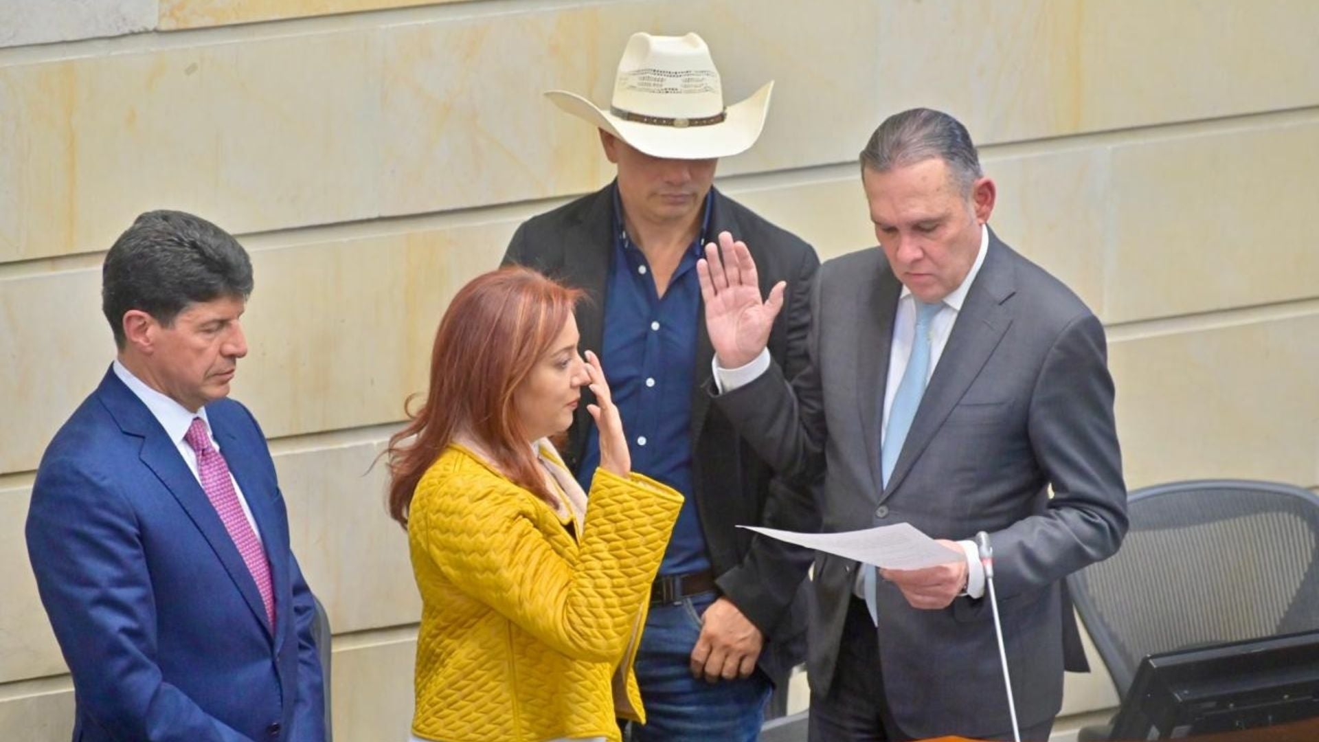 Revista Alternativa / Noticias Caracol / RCN / WRadio / Caracol Radio / Redmas / lafm / Revista Semana / Infobae