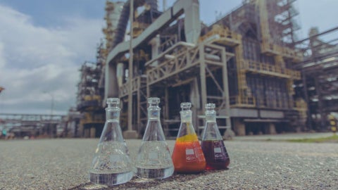 Combustible de avion/ Revista Alternativa / Noticias Caracol / RCN / WRadio / Caracol Radio / Redmas / lafm / Revista Semana / Infobae