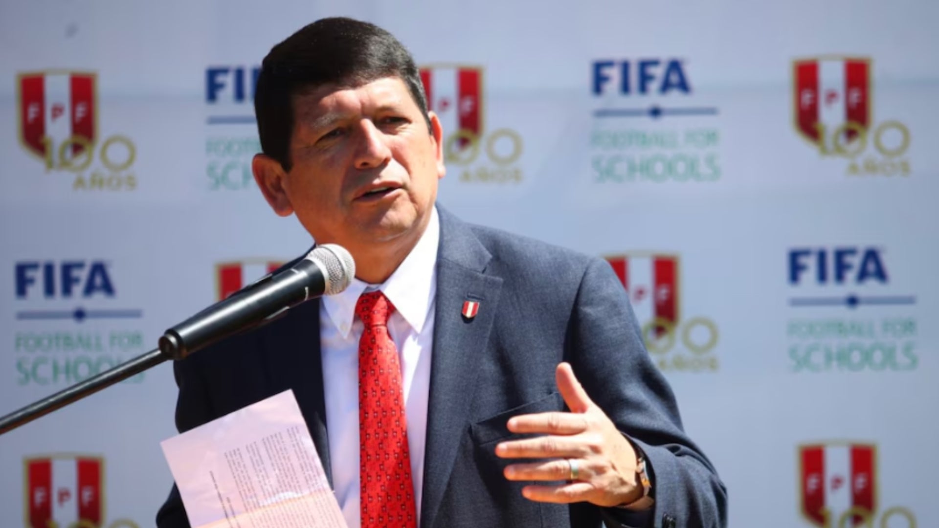 Agustin Lozano, presidente de la Federación Peruana de Fútbol Arrestado / presidente / Federación Peruana de Fútbol / criminal / Revista Alternativa / Noticias Caracol / RCN / Noticias RCN / WRadio / Caracol Radio / Redmas / lafm / Revista Semana / Infobae