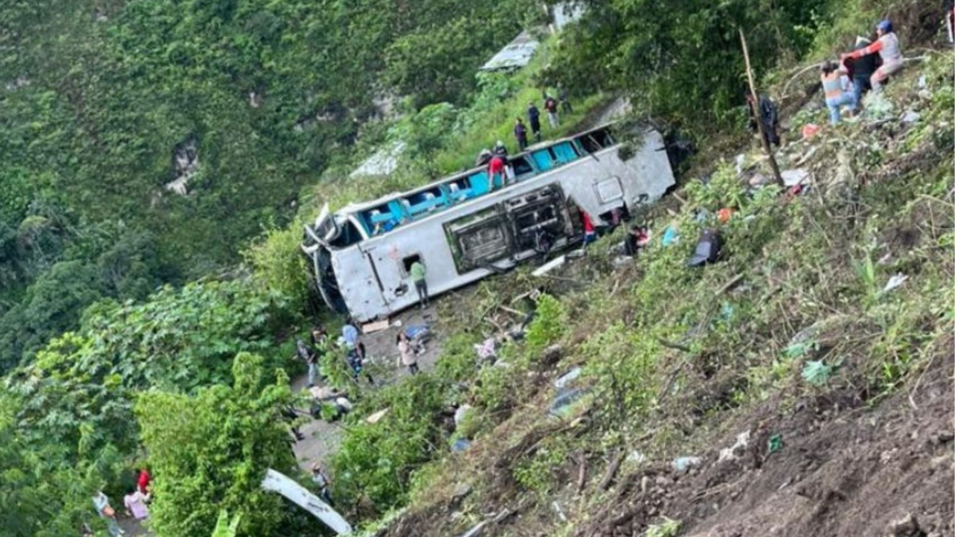 Accidente// bus// pasajeros// excursión// Cali// Ipiales// Nariño// Revista Alternativa// Noticias Caracol// Noticias RCN// RCN Radio// La FM// Blu Radio// W Radio// Caracol Radio// Red Más Noticias// Revista Semana// Infobae// La Silla Vacía// La Razón// Las 2 Orillas//