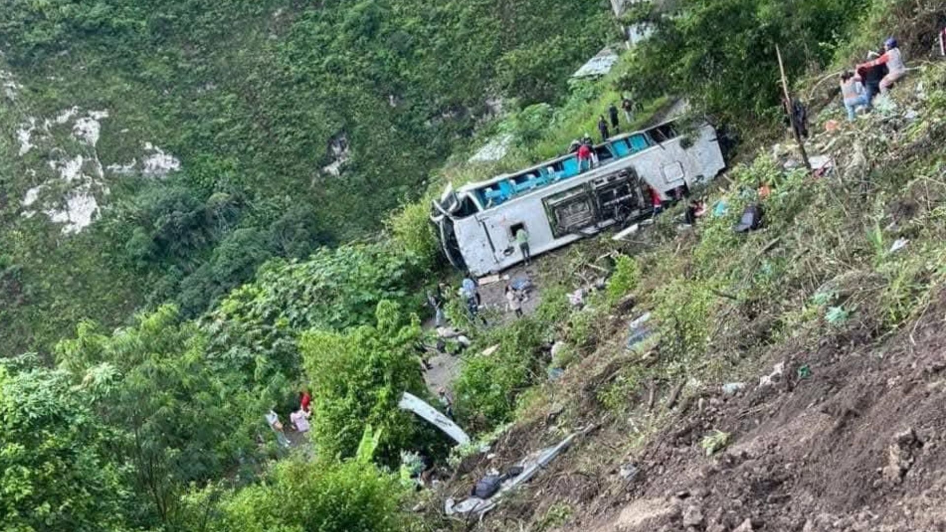 Accidente// bus// pasajeros// excursión// Cali// Ipiales// Nariño// Revista Alternativa// Noticias Caracol// Noticias RCN// RCN Radio// La FM// Blu Radio// W Radio// Caracol Radio// Red Más Noticias// Revista Semana// Infobae// La Silla Vacía// La Razón// Las 2 Orillas//