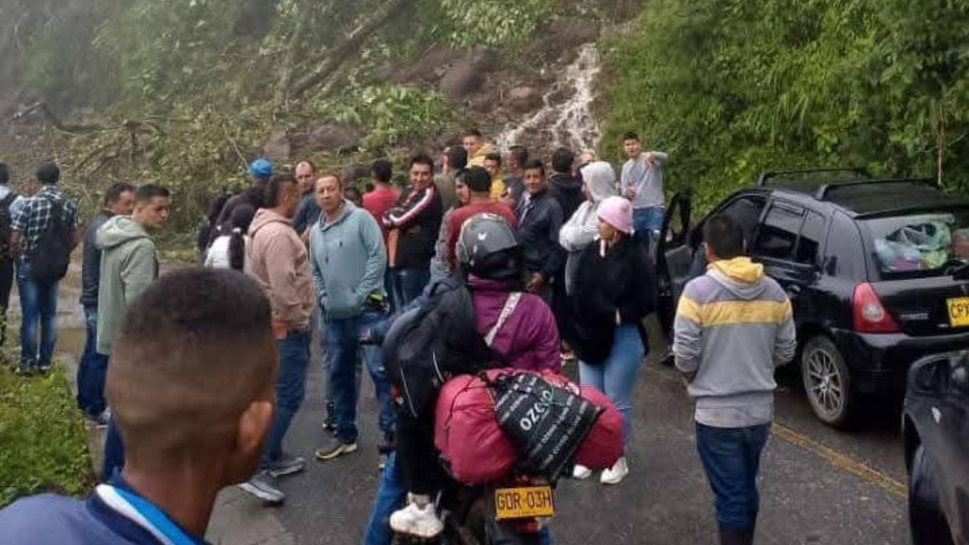 Deslizamiento// Balboa// vía a Argelia// Cauca// Revista Alternativa// Noticias Caracol// Noticias RCN// RCN Radio// La FM// Blu Radio// W Radio// Caracol Radio// Red Más Noticias// Revista Semana// Infobae// La Silla Vacía// La Razón// Las 2 Orillas//