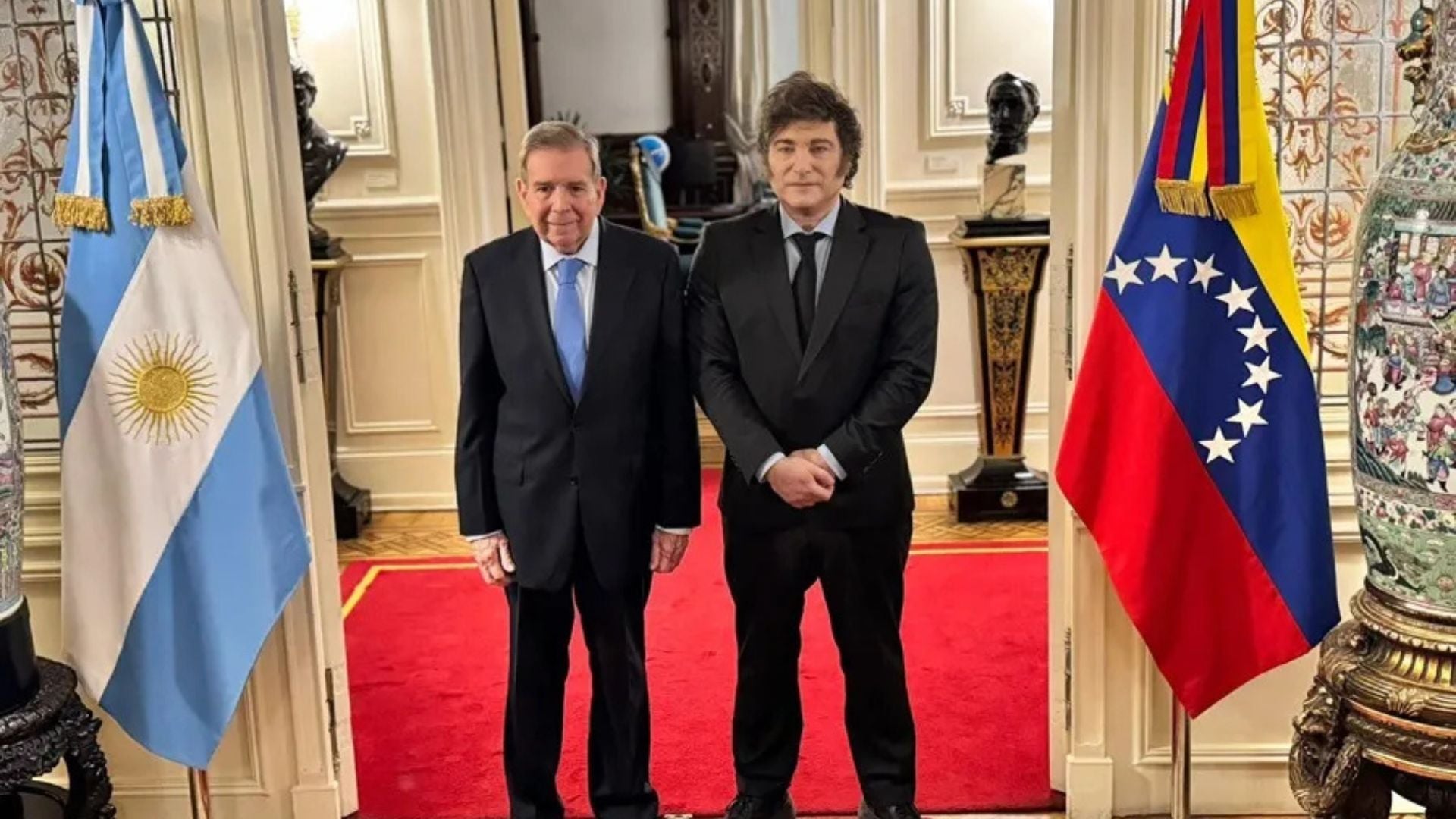 Edmundo González// Javier Milei// Argentina// Balcón Casa Rosada// Buenos Aires// Revista Alternativa// Noticias Caracol// Noticias RCN// RCN Radio// La FM// Blu Radio// W Radio// Caracol Radio// Red Más Noticias// Revista Semana// Infobae// La Silla Vacía// La Razón// Las 2 Orillas//