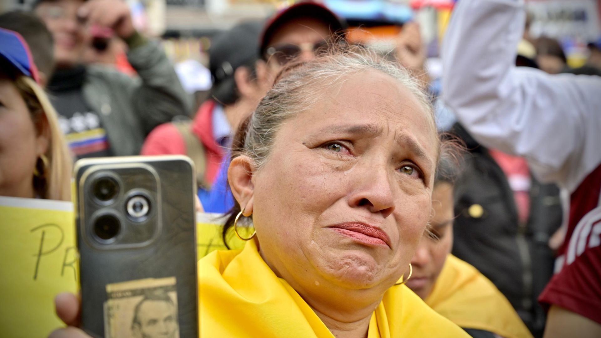 Protesta// venezolanos// marcha// concentración// plantón// Bogotá// Colombia// toma de posesión// Revista Alternativa// Noticias Caracol// Noticias RCN// RCN Radio// La FM// Blu Radio// W Radio// Caracol Radio// Red Más Noticias// Revista Semana// Infobae// La Silla Vacía// La República// La Razón// Las 2 Orillas// Valora Analitik//