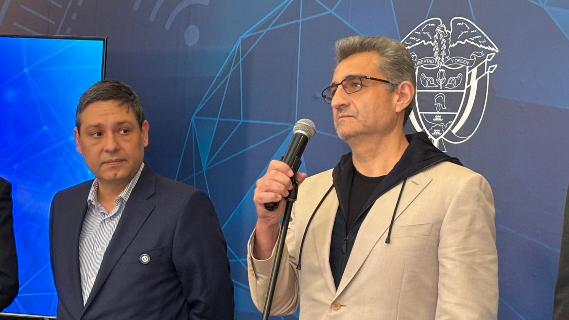 Ministro de las TIC// Mauricio Lizcano// WOM// compra adquisición// Revista Alternativa// Noticias Caracol// Noticias RCN// RCN Radio// La FM// Blu Radio// W Radio// Caracol Radio// Red Más Noticias// Revista Semana// Infobae// La Silla Vacía// La República// La Razón// Las 2 Orillas// Valora Analitik//