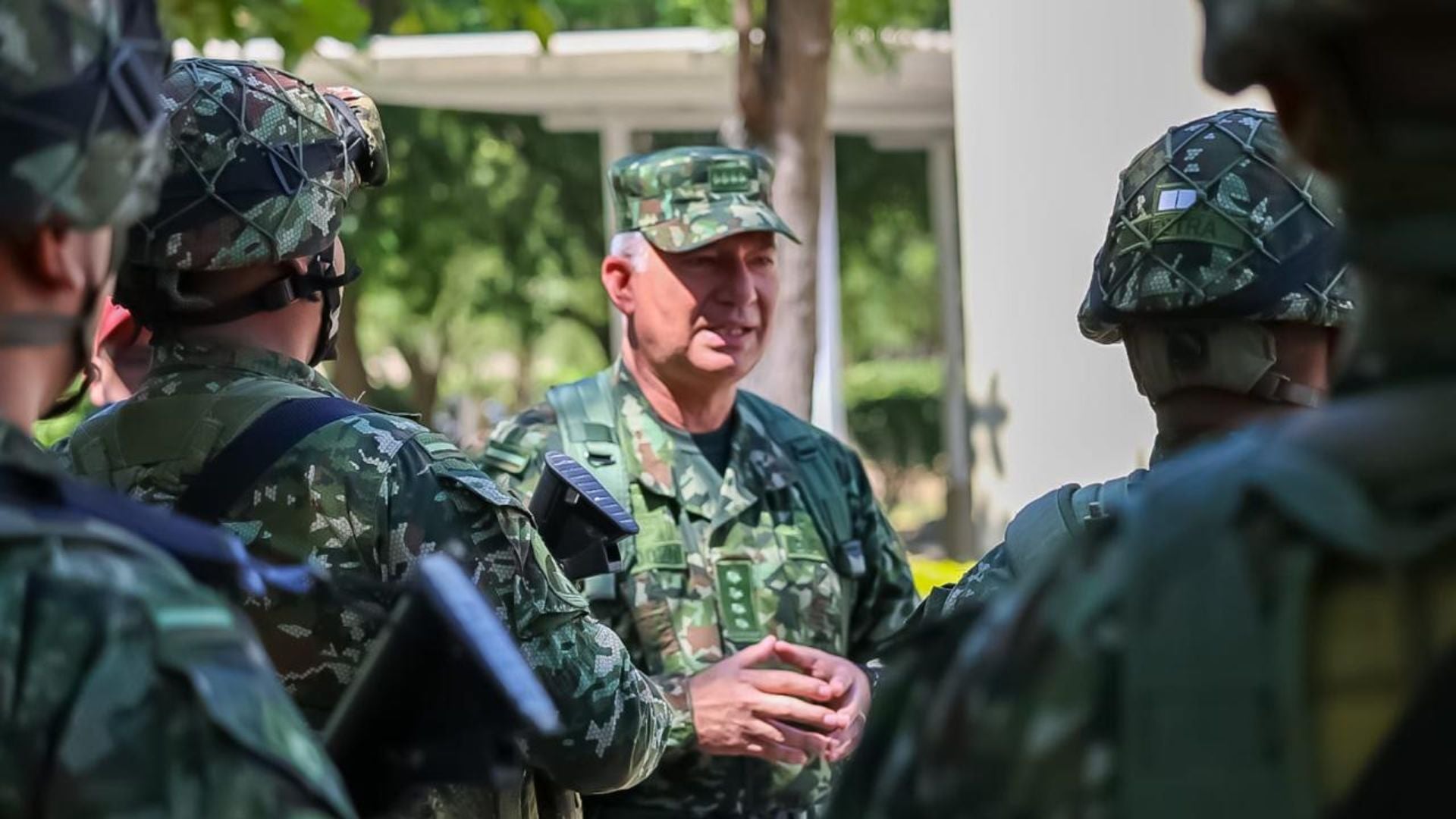Fuerza Aeroespacial entrega ayudas humanitarias en Cucuta 7