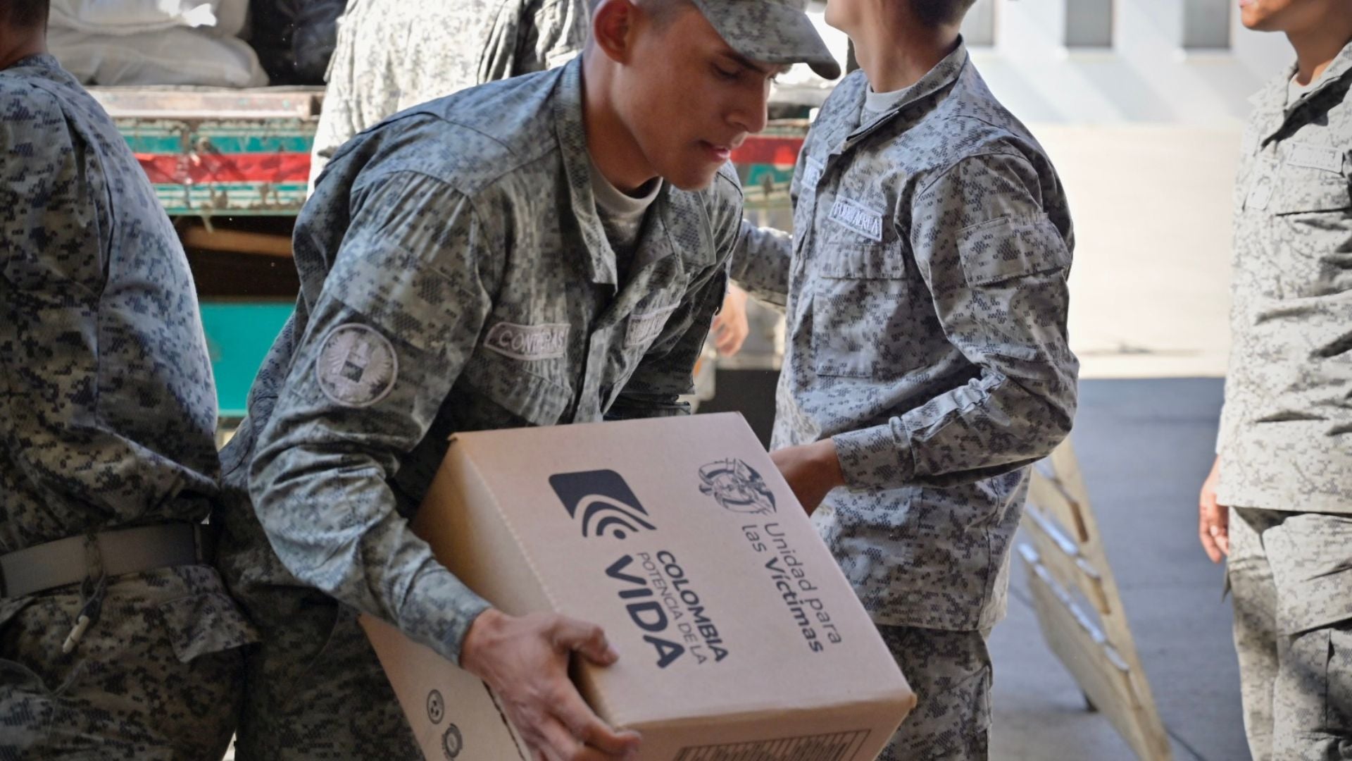 Fuerza Aeroespacial entrega ayudas humanitarias en Cucuta 3