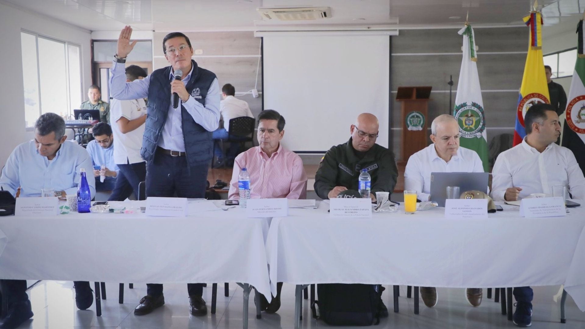 1 Registraduría, ministro del Interior en reunión por elecciones en Putumayo reunión del Comité Departamental de Coordinación y Seguimiento Electoral, // Elecciones en Putumayo// registrador nacional Hernán Penagos// ministro del Interior, Juan Fernando Cristo// Revista Alternativa// Noticias Caracol// Noticias RCN// RCN Radio// La FM// Blu Radio// W Radio// Caracol Radio// Red Más Noticias// Revista Semana// Infobae// La Silla Vacía// La Razón// Las 2 Orillas//