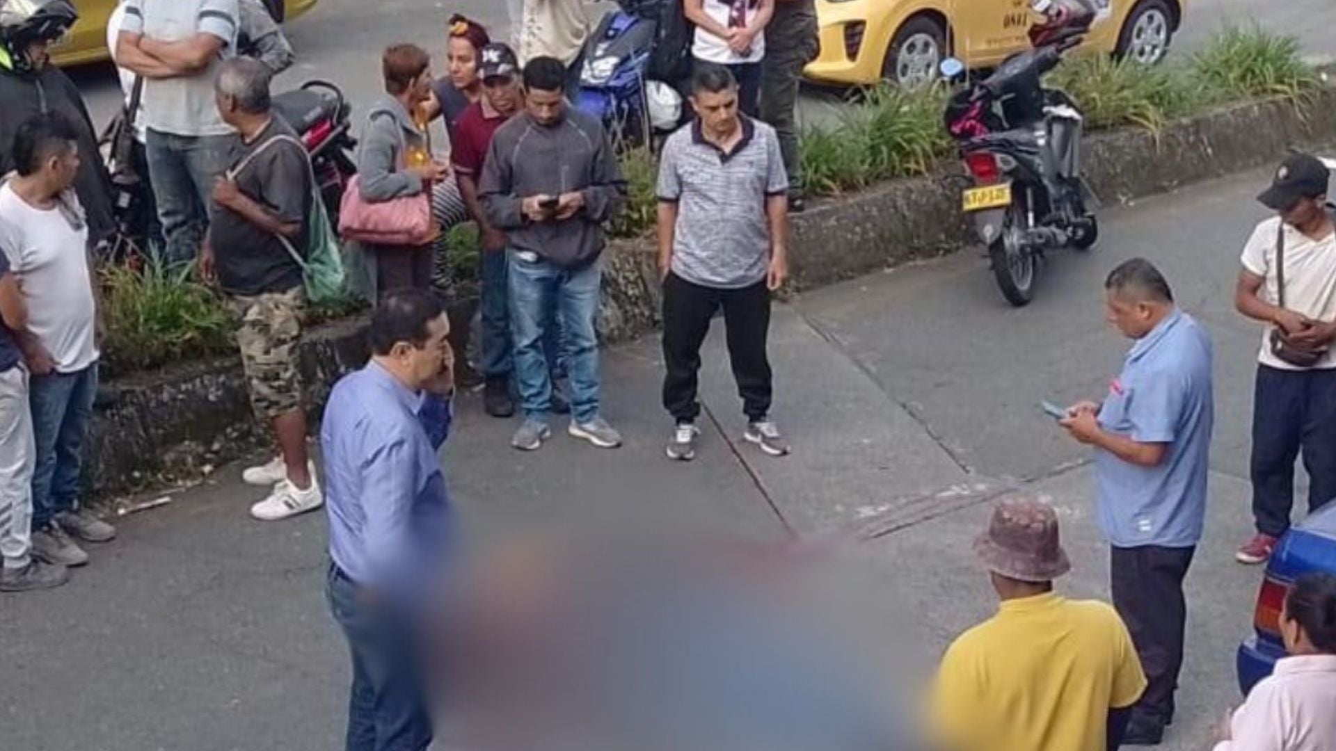 Asesinado periodista// Oscar Gómez Agudelo// Armenia// Quindío// 12:45 Revista Alternativa// Noticias Caracol// Noticias RCN// RCN Radio// La FM// Blu Radio// W Radio// Caracol Radio// Red Más Noticias// Revista Semana// Infobae// La Silla Vacía// La Razón// Las 2 Orillas//