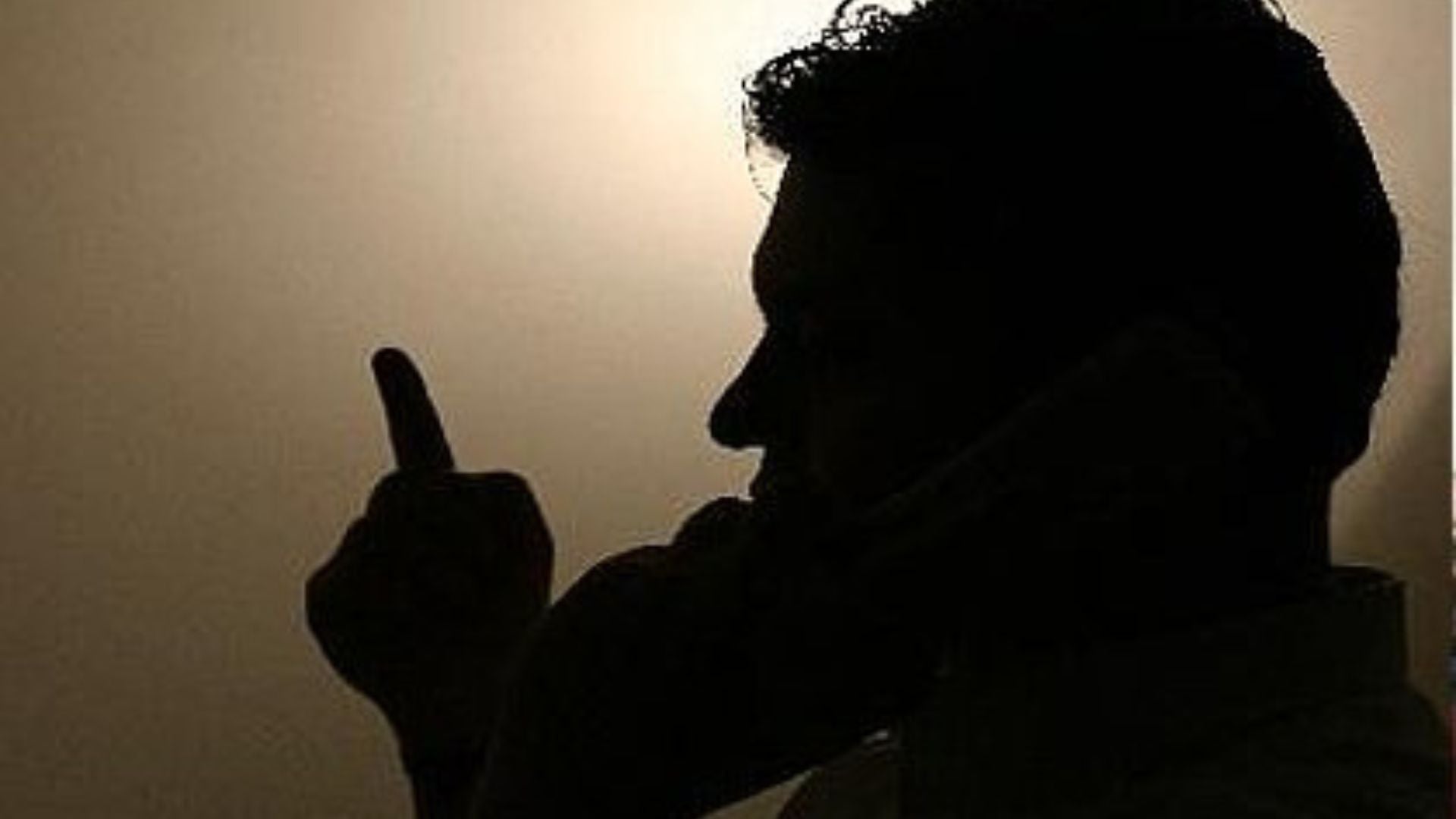 Amenaza de muerte a periodista Amenazas de muerte a periodista// Revista Alternativa// Noticias Caracol// Noticias RCN// RCN Radio// La FM// Blu Radio// W Radio// Caracol Radio// Red Más Noticias// Revista Semana// Infobae// La Silla Vacía// La República// La Razón// Las 2 Orillas// Valora Analitik//