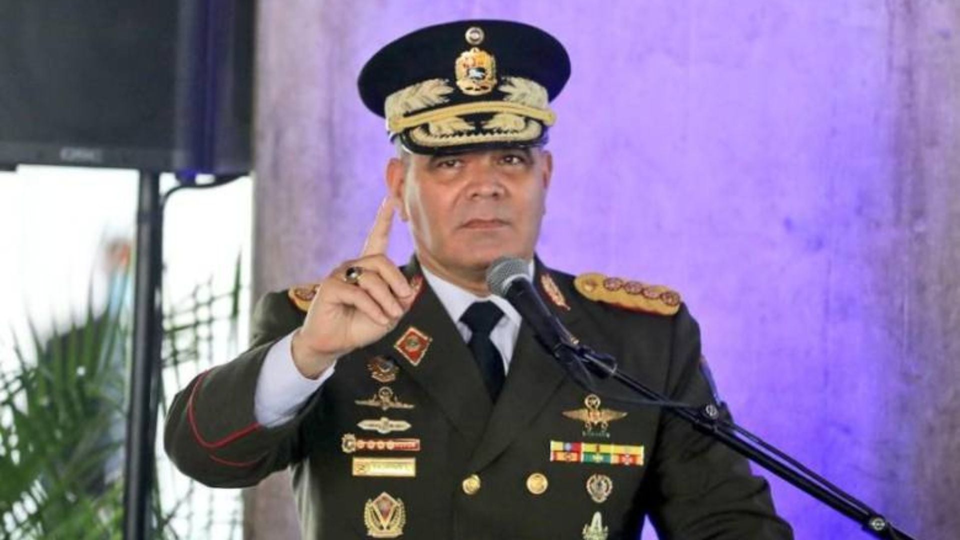 Vladimir Padrino López// ministro de Defensa de Venezuela// Revista Alternativa// Noticias Caracol// Noticias RCN// RCN Radio// La FM// Blu Radio// W Radio// Caracol Radio// Red Más Noticias// Revista Semana// Infobae// La Silla Vacía// La Razón// Las 2 Orillas//