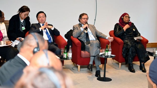 Petro exige a Guatemala respeto para él y para su ministro de Defensa