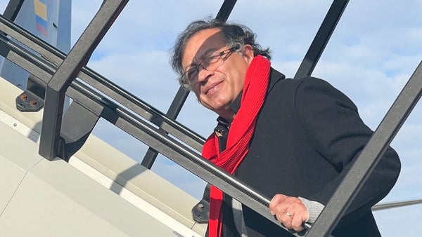 Petro viajará mañana a Bruselas a la cumbre de UE-CELAC