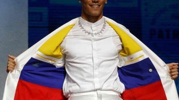 Hijo de colombiano hace historia en el Draft de la NFL 2023