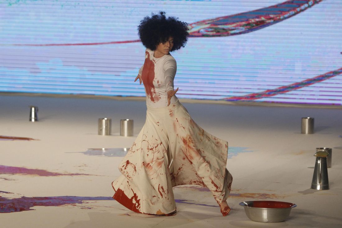 El expresionismo abstracto abre Colombiamoda entre pinceladas, arte y volumen