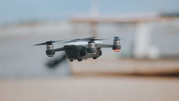 Nueva York aumenta el número de drones para vigilar a los tiburones en sus playas