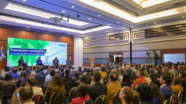 Así se vivió el Foro Alternativa ‘Sostenibilidad y transición energética, dos pasos necesarios para tener un mejor país’ Así se vivió el Foro Alternativa ‘Sostenibilidad y transición energética, dos pasos necesarios para tener un mejor país’