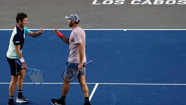 Los tenistas colombianos Cabal y Farah anuncian que se retirarán a final de año Los tenistas colombianos Cabal y Farah anuncian que se retirarán a final de año