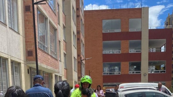 Un muerto y daños menores en edificaciones tras fuerte temblor de 6,1 en Colombia